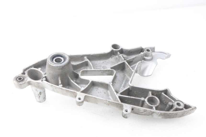 photo de MONTAJE TUBO ESCAPE YAMAHA CYGNUS X INJECTION 125 (2007 - 2013)