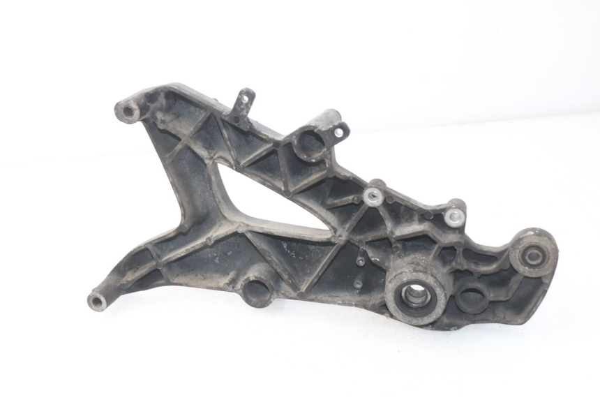photo de SOPORTE DE ESCAPE KYMCO DINK STREET 125 (2009 - 2014)