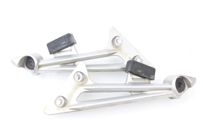 photo de MONTAJE TUBO ESCAPE YAMAHA FJR ABS 1300 (2006 - 2012)