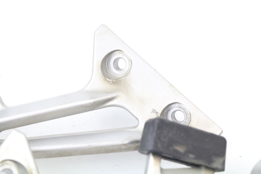 photo de MONTAJE TUBO ESCAPE YAMAHA FJR ABS 1300 (2006 - 2012)