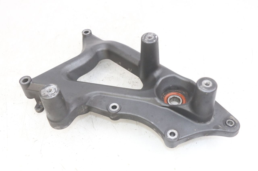 photo de SOPORTE DE ESCAPE SYM GTS EFI 125 (2012 - 2016)