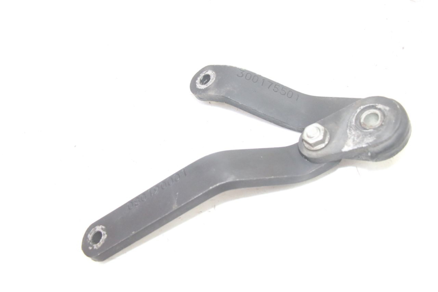 photo de SOPORTE DE ESCAPE PEUGEOT KISBEE 2T 50 (2010 - 2017)