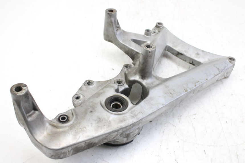 photo de SOPORTE DE ESCAPE MBK SKYCRUISER 125 (2010 - 2013)