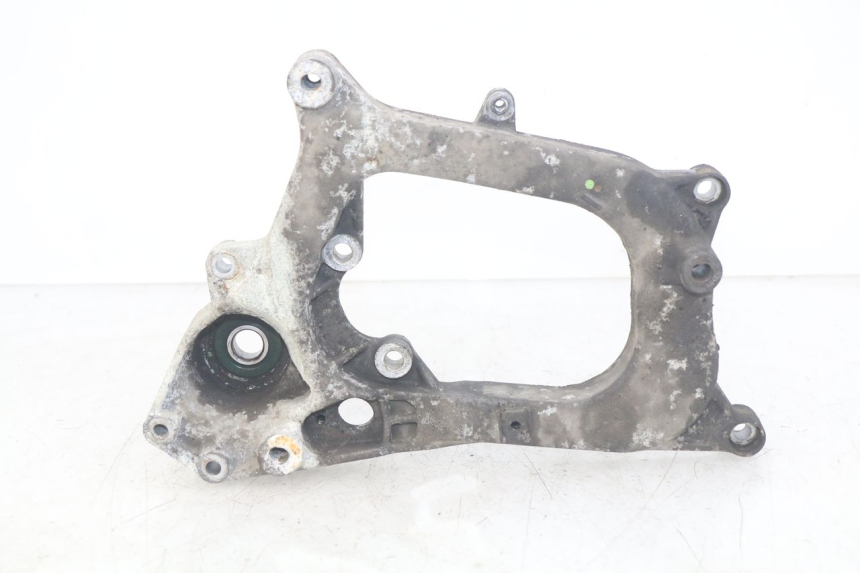 photo de SOPORTE DE ESCAPE PIAGGIO MP3 RL 250 (2007 - 2010)