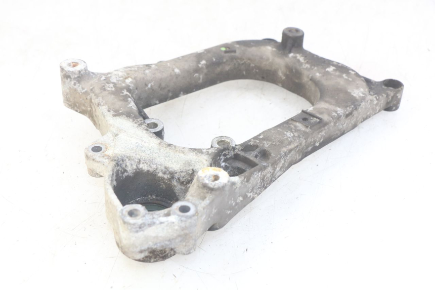 photo de SOPORTE DE ESCAPE PIAGGIO MP3 RL 250 (2007 - 2010)