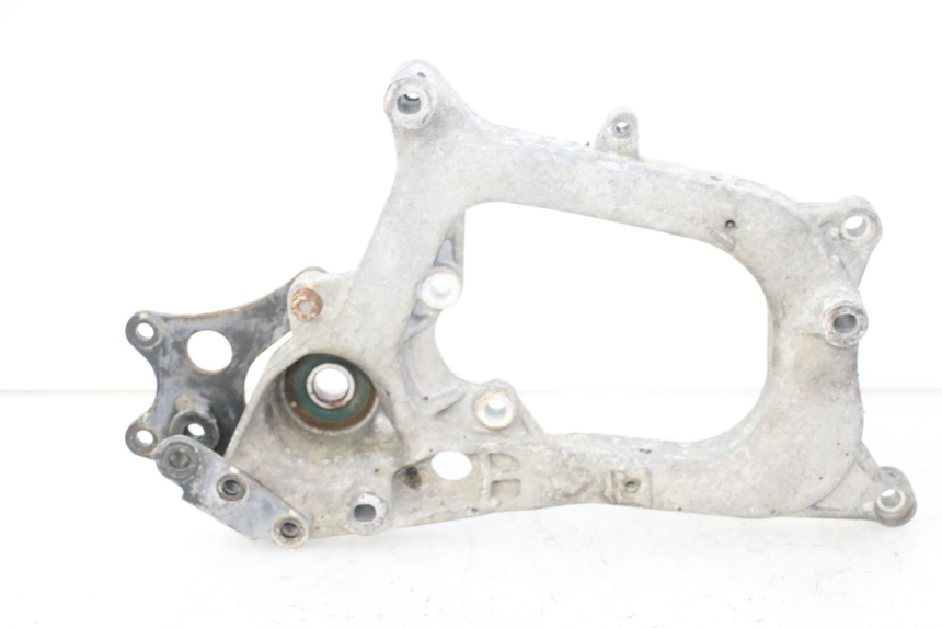 photo de SOPORTE DE ESCAPE PIAGGIO MP3 RL 250 (2007 - 2010)