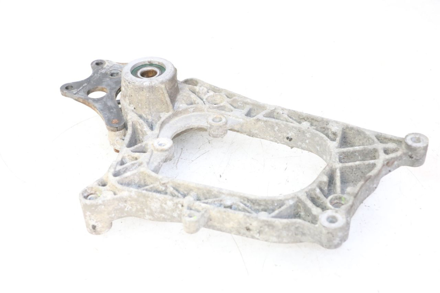 photo de SOPORTE DE ESCAPE PIAGGIO MP3 RL 250 (2007 - 2010)
