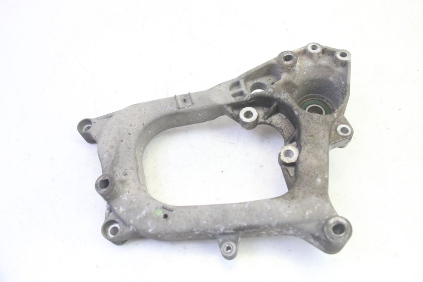 photo de SOPORTE DE ESCAPE PIAGGIO MP3 RL 250 (2007 - 2010) - Zoom estado de uso