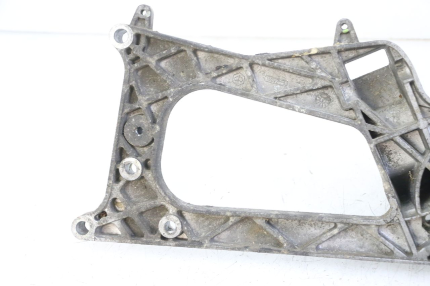 photo de SOPORTE DE ESCAPE PIAGGIO MP3 LT 400 (2007 - 2012)