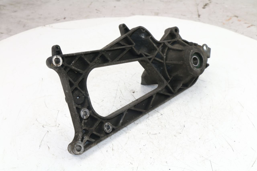 photo de SOPORTE DE ESCAPE PIAGGIO MP3 LT 400 (2007 - 2012)