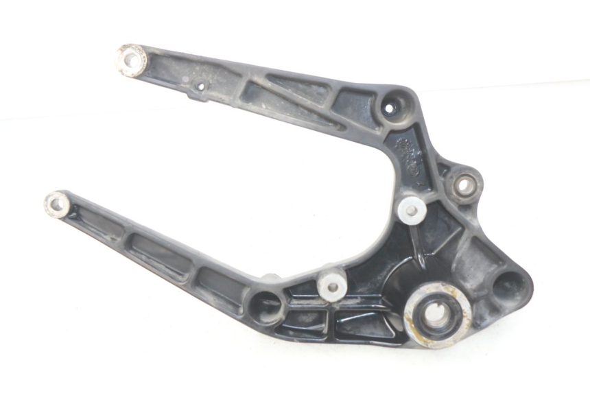 photo de SOPORTE DE ESCAPE SUZUKI SIXTEEN 125 (2008 - 2010)