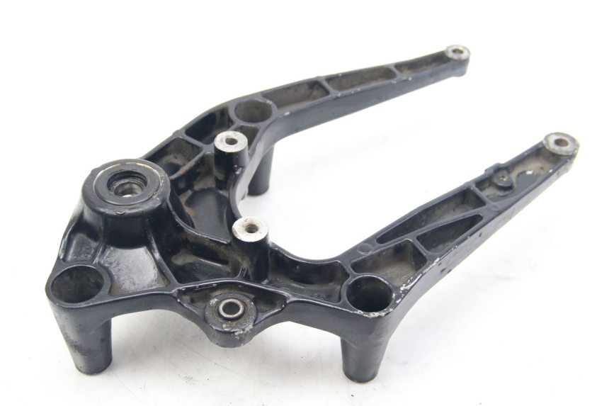 photo de SOPORTE DE ESCAPE SUZUKI SIXTEEN 125 (2008 - 2010)