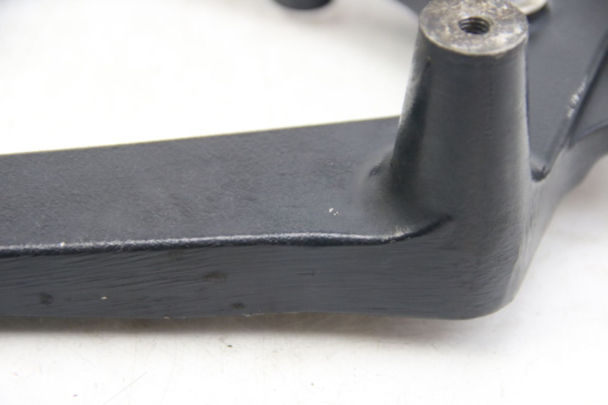 photo de SOPORTE DE ESCAPE SUZUKI SIXTEEN 125 (2008 - 2010)