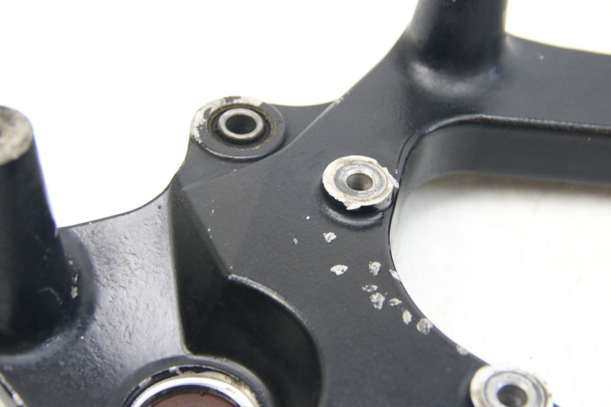 photo de SOPORTE DE ESCAPE SUZUKI SIXTEEN 125 (2008 - 2010)