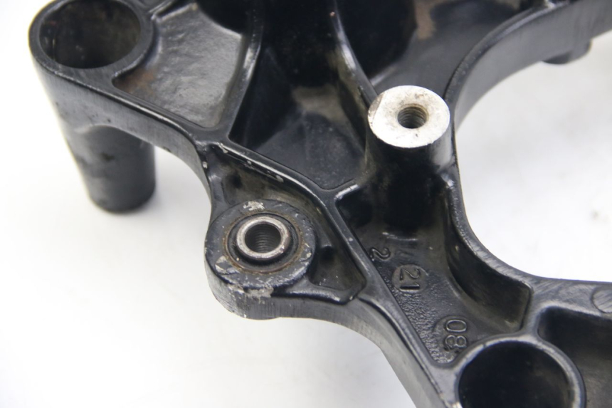 photo de SOPORTE DE ESCAPE SUZUKI SIXTEEN 125 (2008 - 2010)