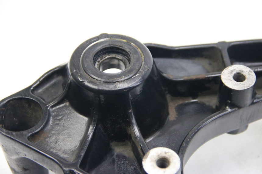photo de SOPORTE DE ESCAPE SUZUKI SIXTEEN 125 (2008 - 2010)