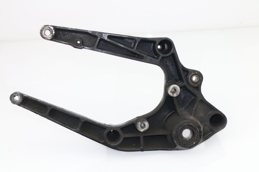 photo de SOPORTE DE ESCAPE SUZUKI SIXTEEN 125 (2008 - 2010)