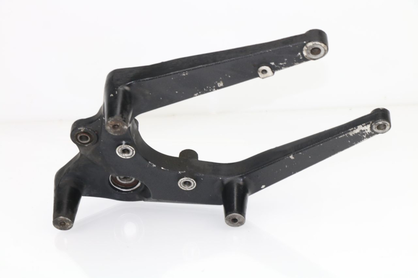 photo de SOPORTE DE ESCAPE SUZUKI SIXTEEN 125 (2008 - 2010)