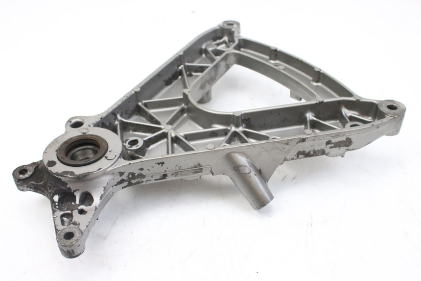 photo de SOPORTE DE ESCAPE SUZUKI AN BURGMAN 400 (2006 - 2010)
