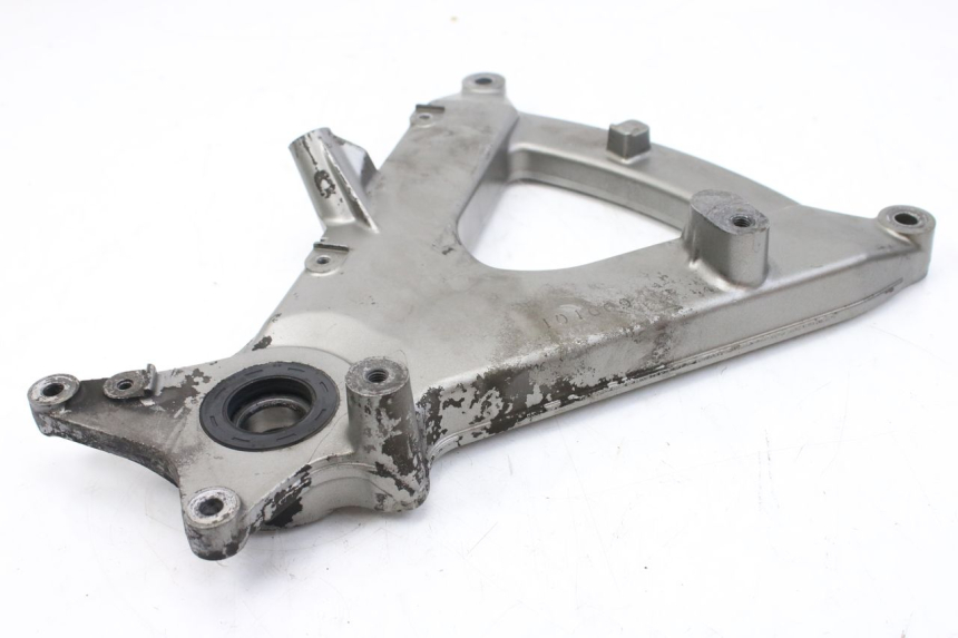 photo de SOPORTE DE ESCAPE SUZUKI AN BURGMAN 400 (2006 - 2010)