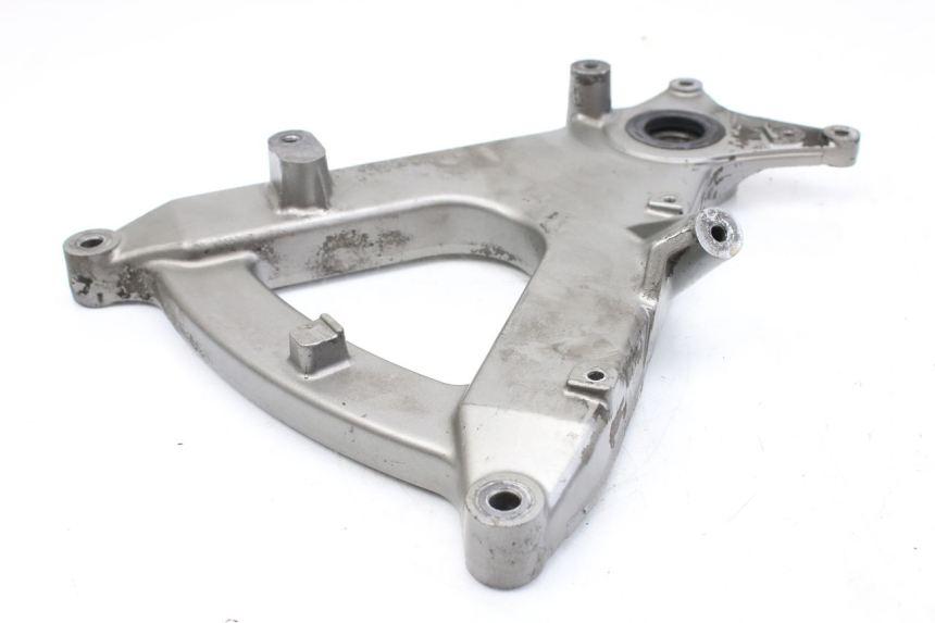 photo de SOPORTE DE ESCAPE SUZUKI AN BURGMAN 400 (2006 - 2010)