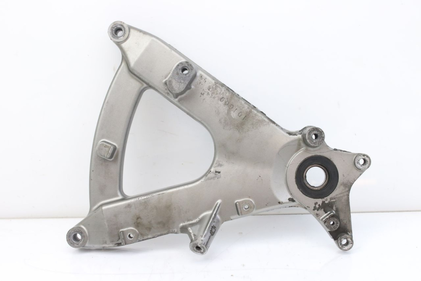 photo de SOPORTE DE ESCAPE SUZUKI AN BURGMAN 400 (2006 - 2010)