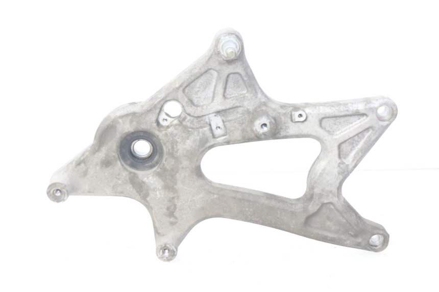 photo de SOPORTE DE ESCAPE PIAGGIO VESPA GTS IGET ABS 125 (2017 - 2023)