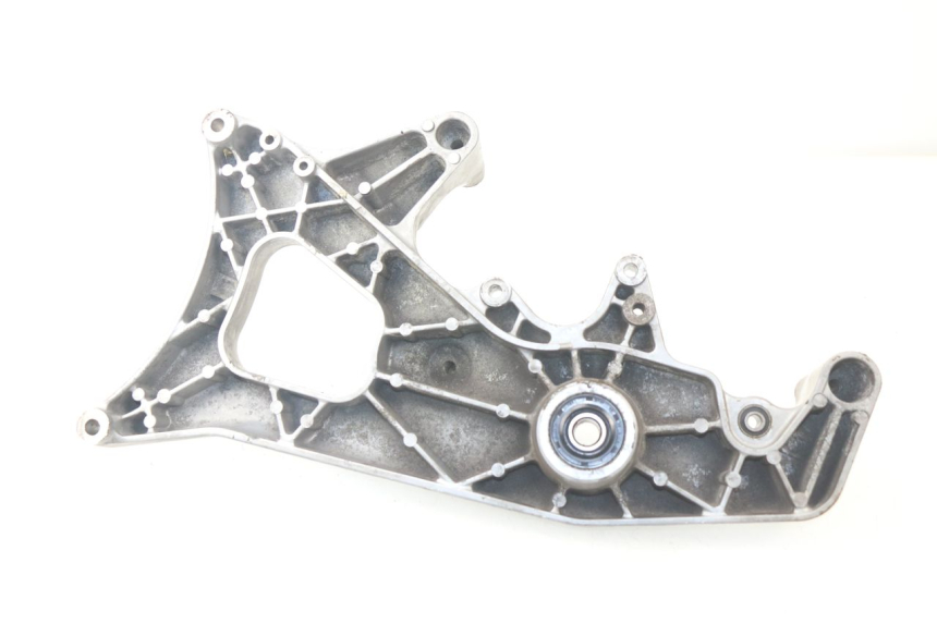 photo de MONTAJE TUBO ESCAPE YAMAHA XMAX X-MAX ABS 125 (2014 - 2016) - Detalle de la pieza