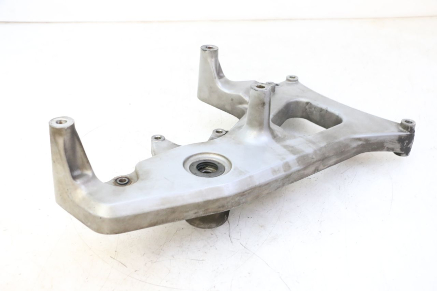 photo de SOPORTE DE ESCAPE YAMAHA X-MAX XMAX 125 (2010 - 2014)