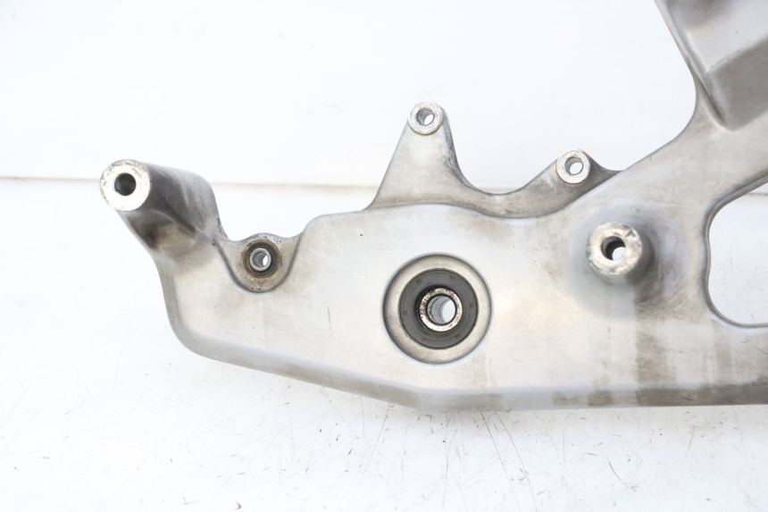 photo de SOPORTE DE ESCAPE YAMAHA X-MAX XMAX 125 (2010 - 2014)