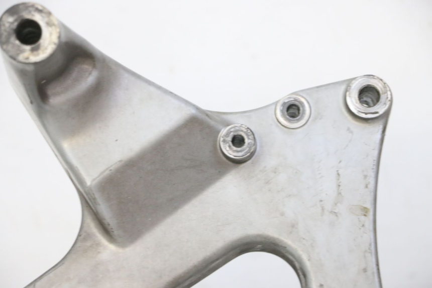 photo de SOPORTE DE ESCAPE YAMAHA X-MAX XMAX 125 (2010 - 2014)