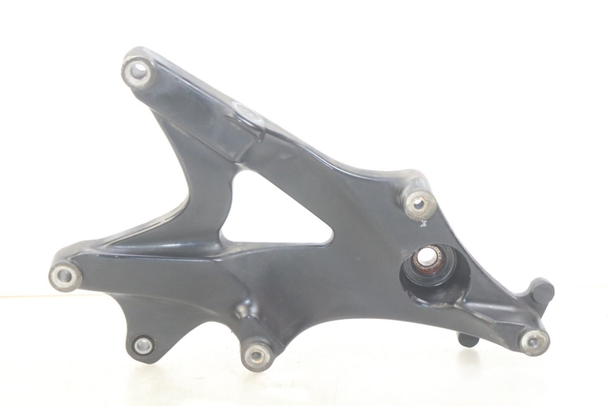 photo de SOPORTE DE ESCAPE YAMAHA HW XENTER 125 (2011 - 2017)