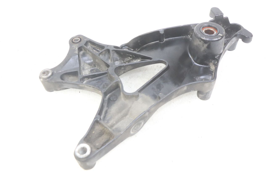 photo de SOPORTE DE ESCAPE YAMAHA HW XENTER 125 (2011 - 2017)