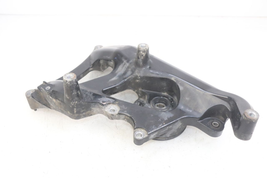 photo de SOPORTE DE ESCAPE YAMAHA YP MAJESTY 400 (2004 - 2008)
