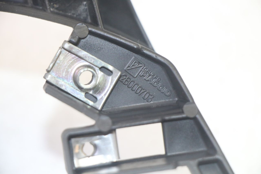 photo de SOPORTE DE RADIADOR PIAGGIO MP3 HPE 350 (2018 - 2020) - Vista general del producto