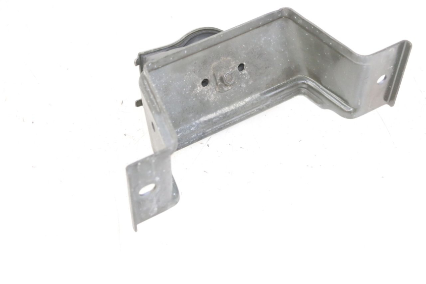 photo de SOPORTE DEPOSITO FUEL SUZUKI DL V STROM 1000 (2002 - 2007) - Zoom estado de uso