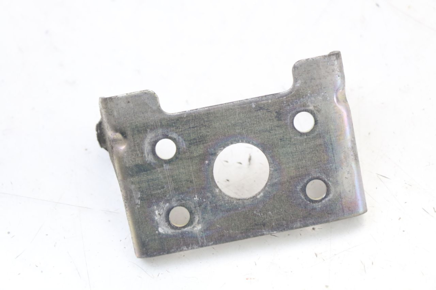 photo de SOPORTE DEPOSITO FUEL SUZUKI GSR 750 (2011 - 2017)