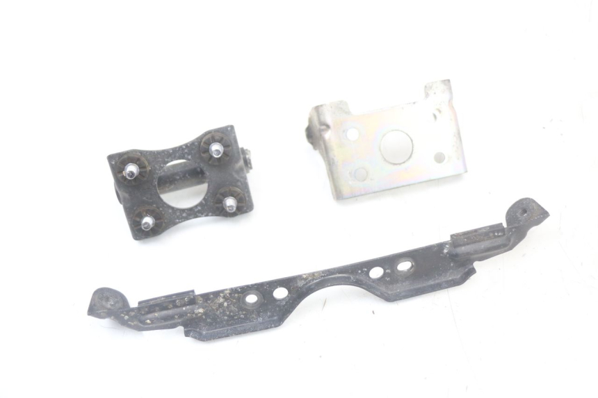 photo de SOPORTE DEPOSITO FUEL SUZUKI GSR 750 (2011 - 2017)