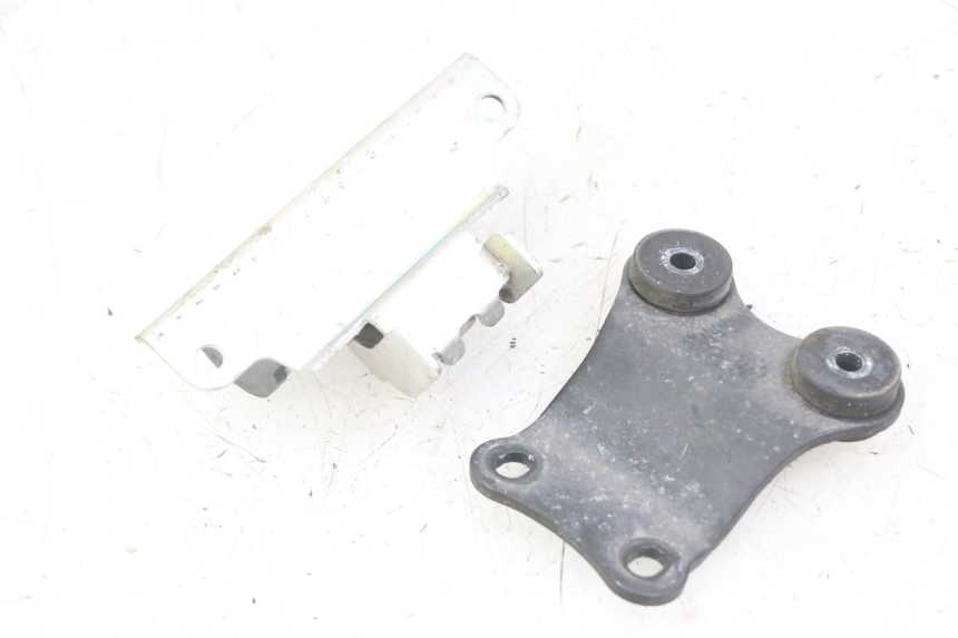 photo de SOPORTE DEPOSITO FUEL YAMAHA XJ6 ABS 600 (2008 - 2016)