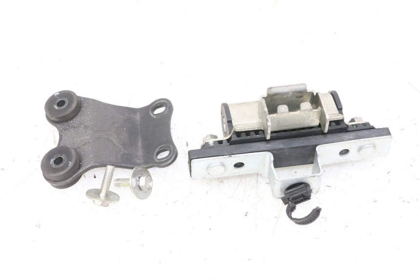 photo de SOPORTE DEPOSITO FUEL YAMAHA XJ6 ABS 600 (2008 - 2016)