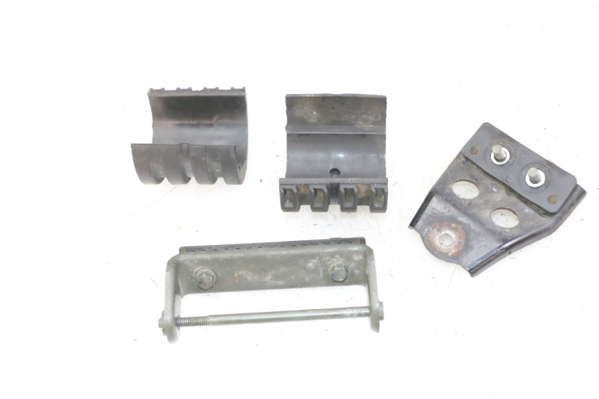 photo de SOPORTE DEPOSITO FUEL YAMAHA FZS FAZER 600 (2001 - 2003)