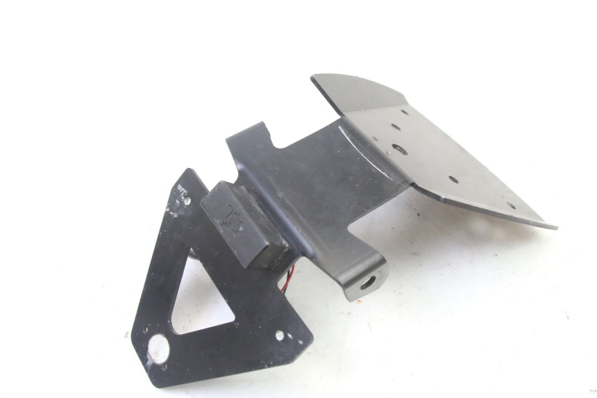 photo de PORTA MATRICULA SUZUKI GSR 750 (2011 - 2017)