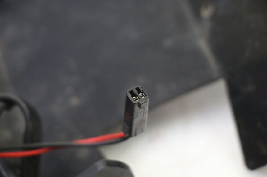 photo de PORTA MATRICULA SUZUKI GSR 750 (2011 - 2017)