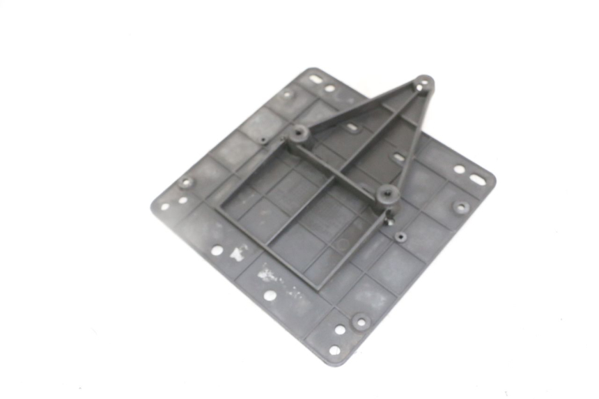 photo de PORTA MATRICULA PIAGGIO IE MP3 YOURBAN 300 (2011 - 2016)