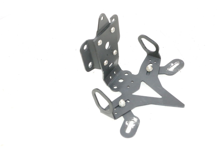 photo de PORTA MATRICULA YAMAHA MT-07 MT07 ABS 700 (2018 - 2020) - Primer plano técnico