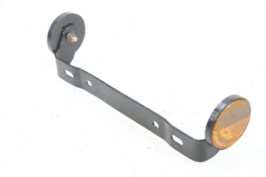 photo de PORTA MATRICULA EFUN PUSA 1 - Vista principal