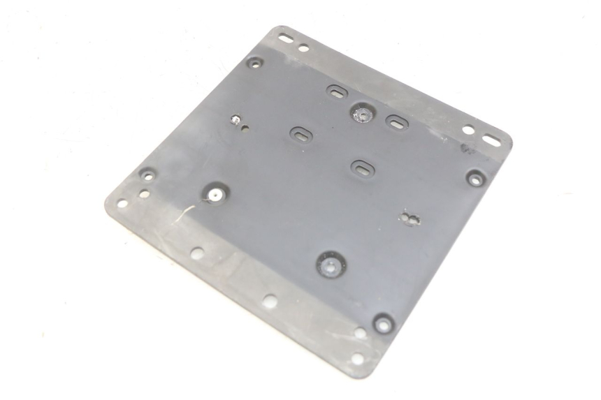 photo de SOPORTE DE MATRíCULA PIAGGIO XEVO - X EVO 125 (2007 - 2016)