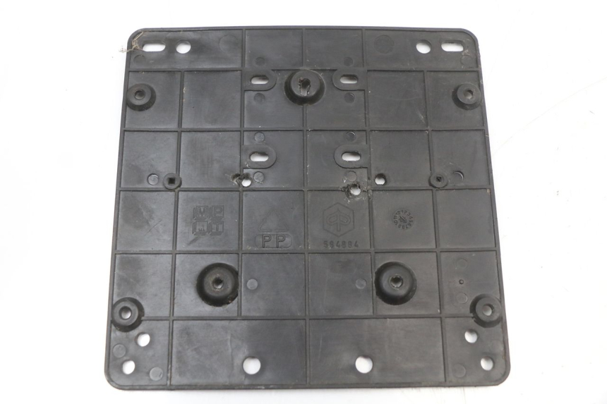 photo de SOPORTE DE MATRíCULA PIAGGIO XEVO - X EVO 125 (2007 - 2016)