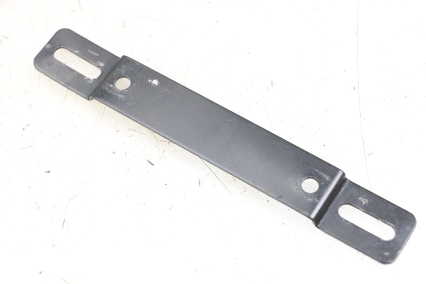 photo de SOPORTE DE PLACA YAMAHA YP MAJESTY 125 (2002 - 2006)