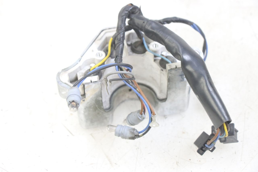 photo de INSTRUMENTOS YAMAHA XJN DIVERSION 600 (2000 - 2003)